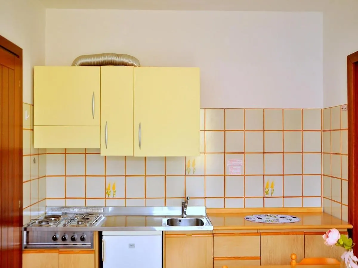 Luminous Flat 400 M From The Beach For 4 Guests Bibione 0*,  Italy