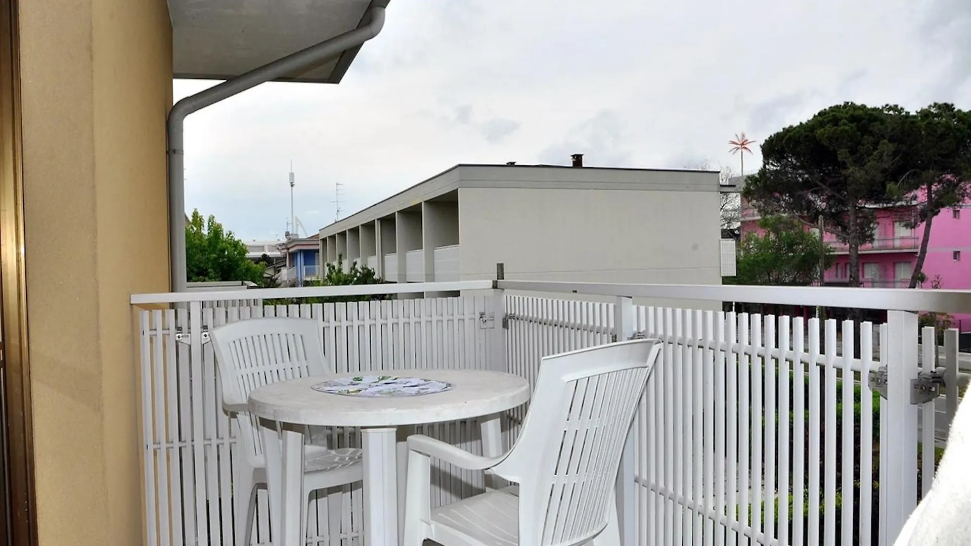 Luminous Flat 400 M From The Beach For 4 Guests Bibione 0*,  Italy
