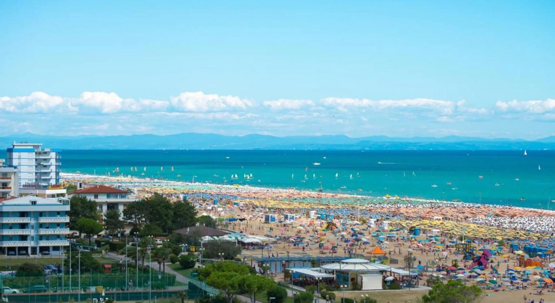 Luminous Flat 400 M From The Beach For 4 Guests Bibione 0*,  Italy